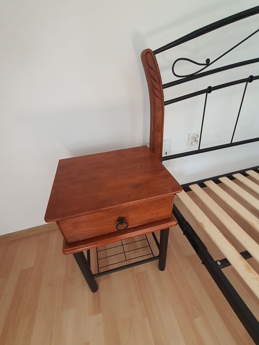 Łózko Sypialniane plus stoliczki  180x200 Drewno