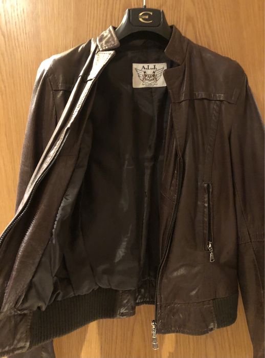 Blusão de pele castanho escuro da Aprile Leather Jeans