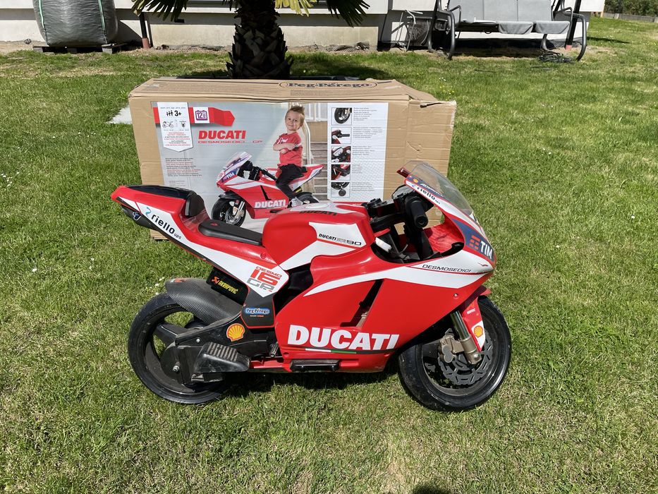Motor na akumulator Peg Perego Ducati dźwięk
