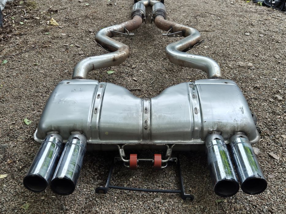 Wydech Tłumik katalizatory do BMW E92 E93 E90 M3