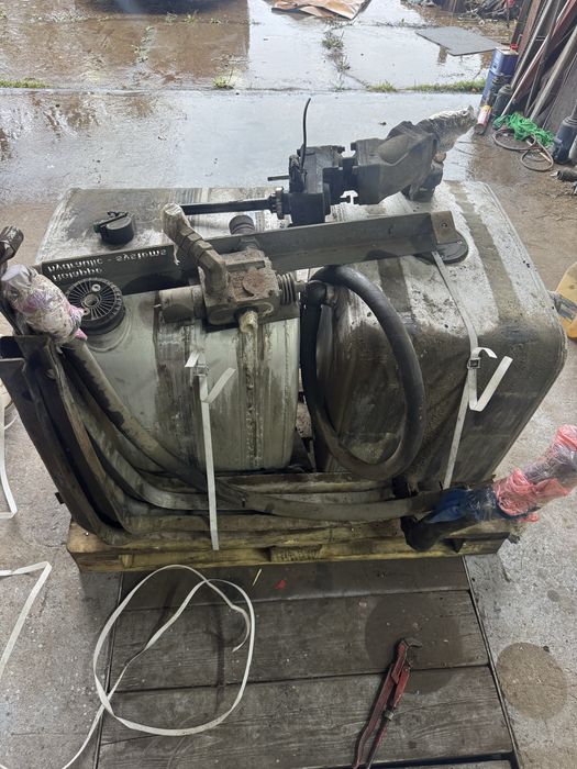 HYDRAULIKA kompletna Pompa tłoczkowa