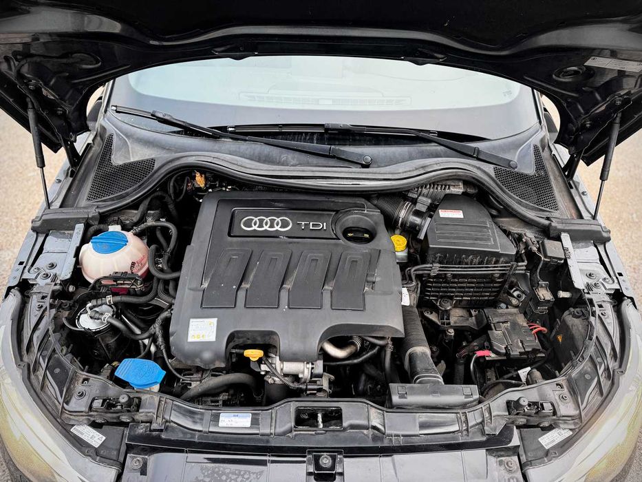 Audi A1 1.6 Tdi Bancos Desportivos Sline