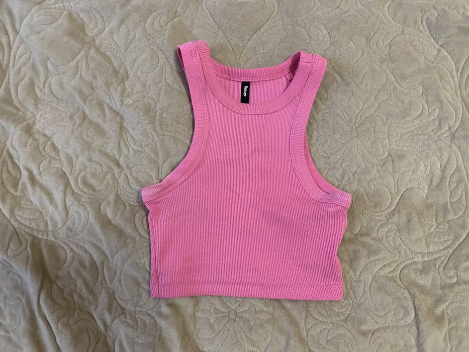 Топики,размер розового ххс цвета хаки с,два отдам за 170