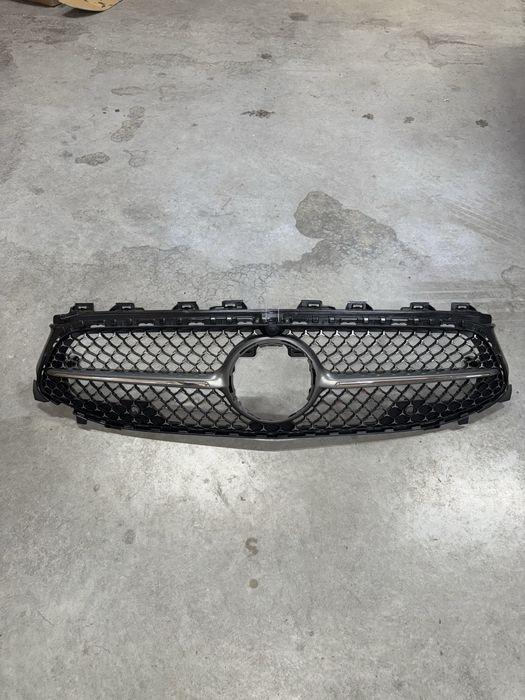 Решітка радіатора мерседес Сla X118 2019-2025