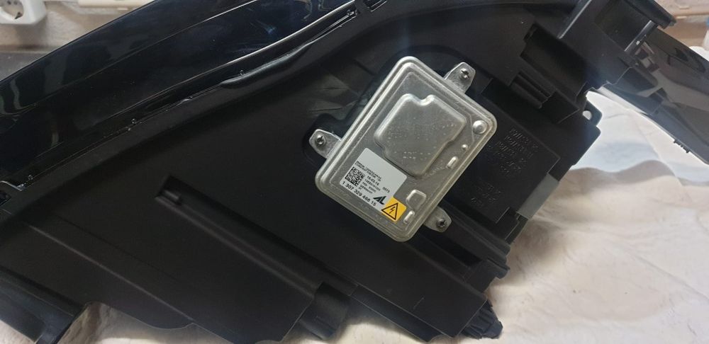 Farol Range Rover Sport