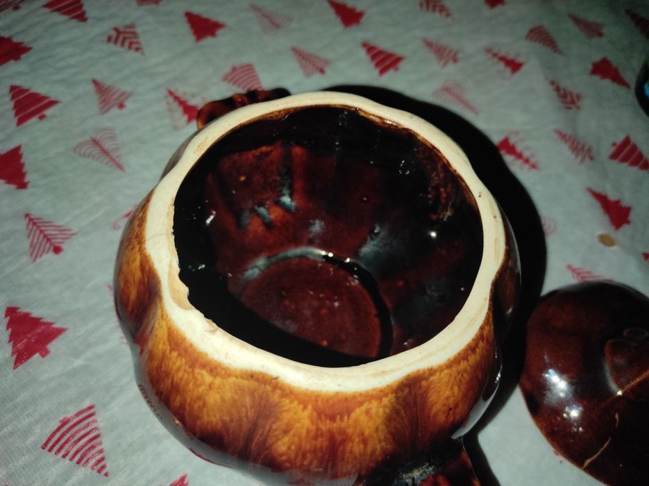 Глиняний посуд, горщик для запікання, чайний сервіз, чашки