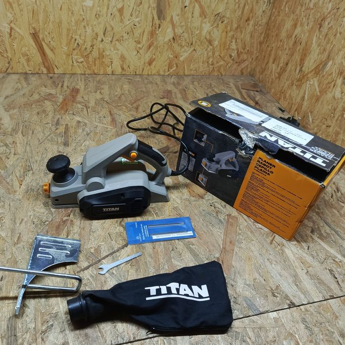 Strug elektryczny titan