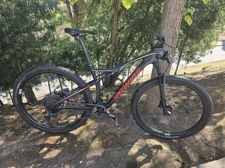 Specialized epic 29 com new race carbono
