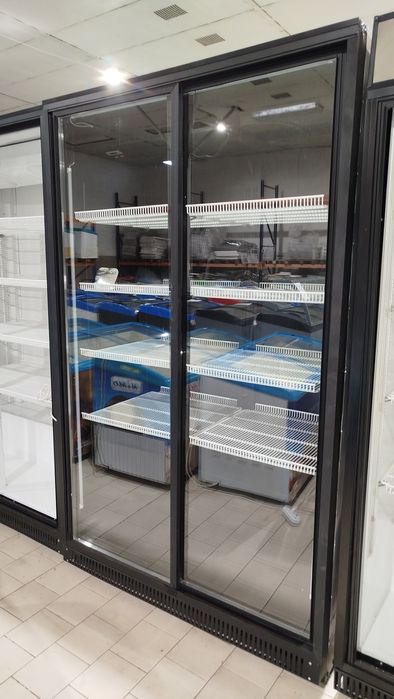 Витрина холодильная Универсальная Двухдверный. Ларь морозильный 016