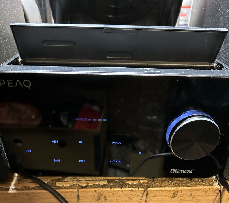 PAVAQ sprzet CD ,USB, radio