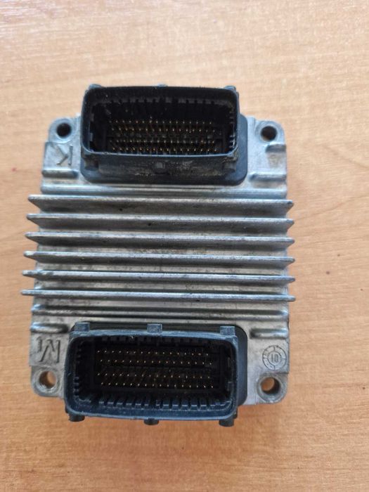 Sterownik komputer silnika Opel Meriva Astra 1.6 16v 1221.4840