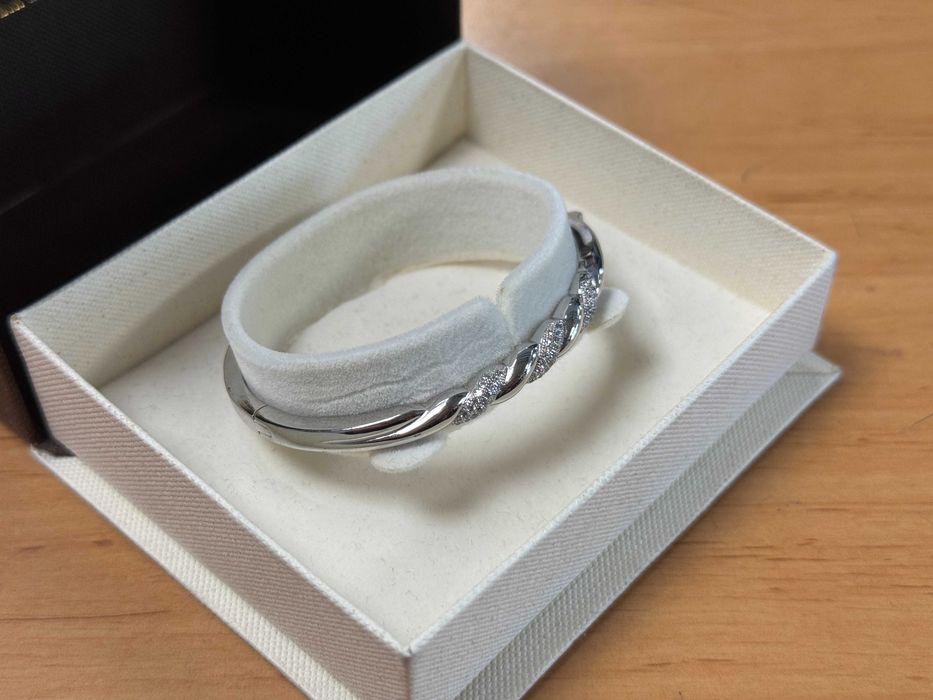 Piękna srebrna bransoletka bangle APART