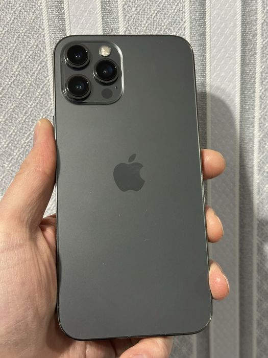 Apple iPhone 12 pro max 128 gb. Неверлок, акб 85%