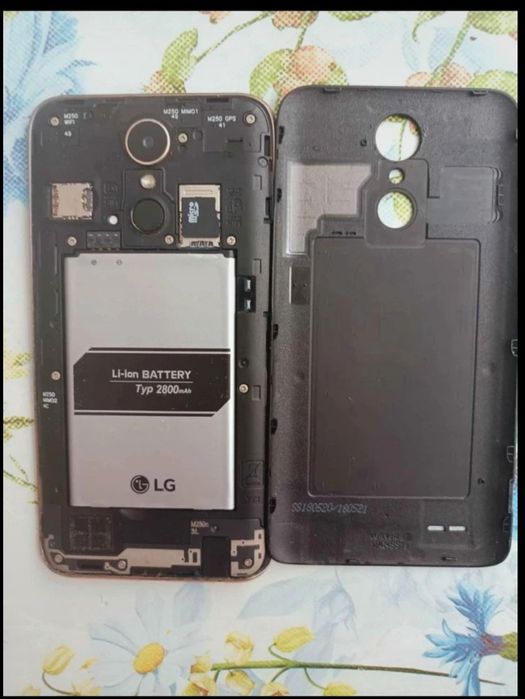 Telefon komórkowy LG K10 2017