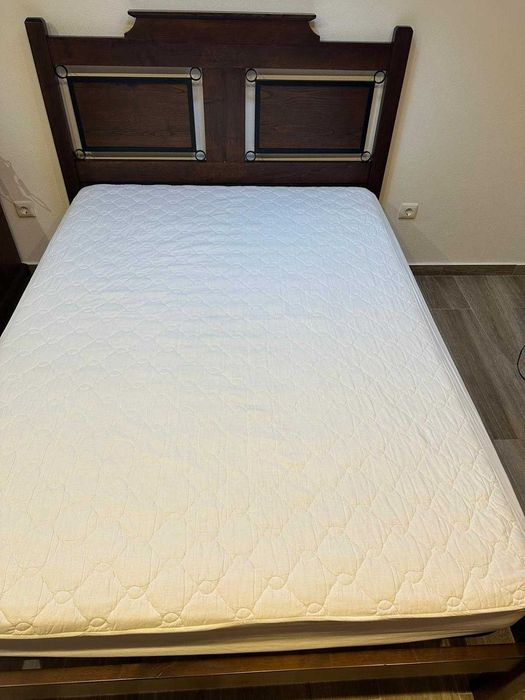Cama casal + Estrado + Colchão