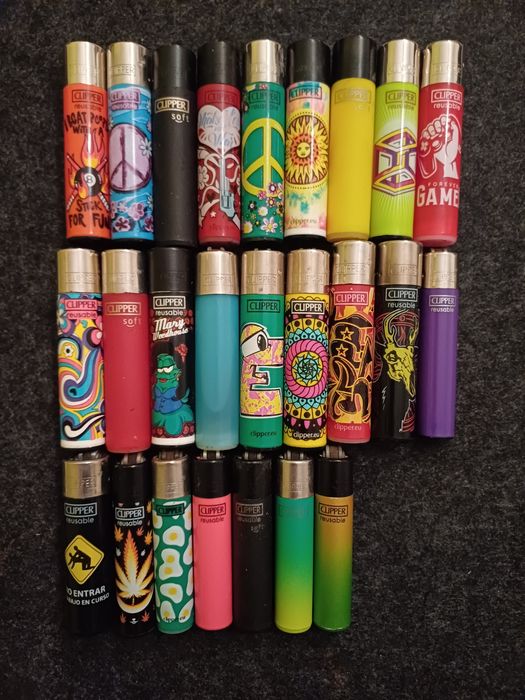 24 isqueiros da marca Clipper