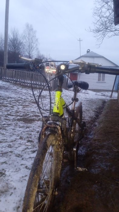 Велосипед повністю всьо працює