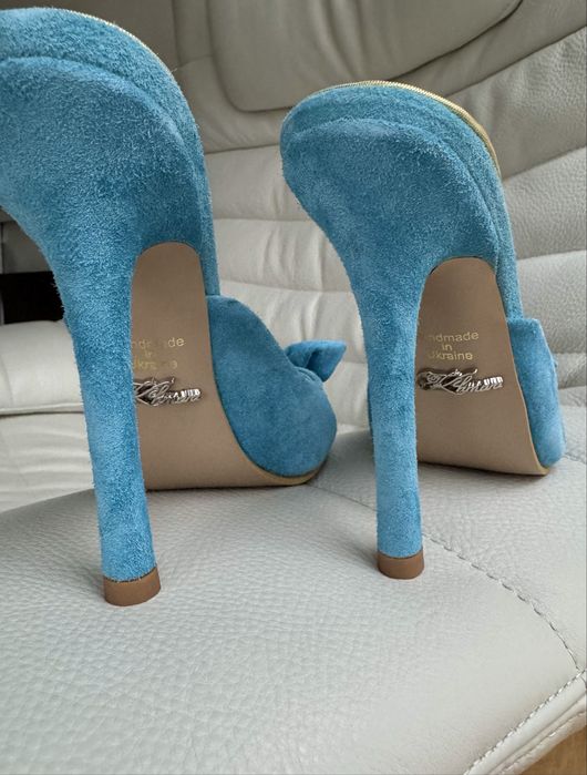 Блакитні мюлі Oksana Khmara. Голубые, бирюзовые босоножки на каблуке