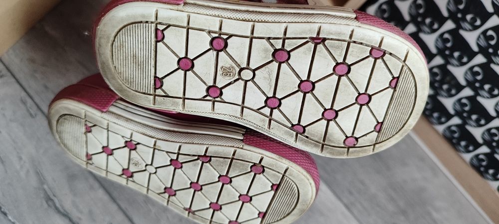Buty jesienne 25
