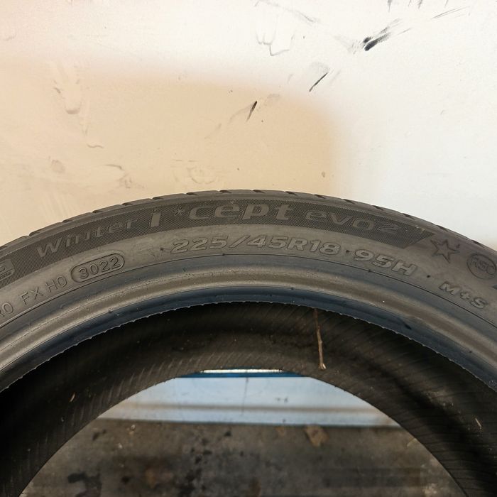 G08 1x225/45R18 Hankook Winter Icept Evo 2