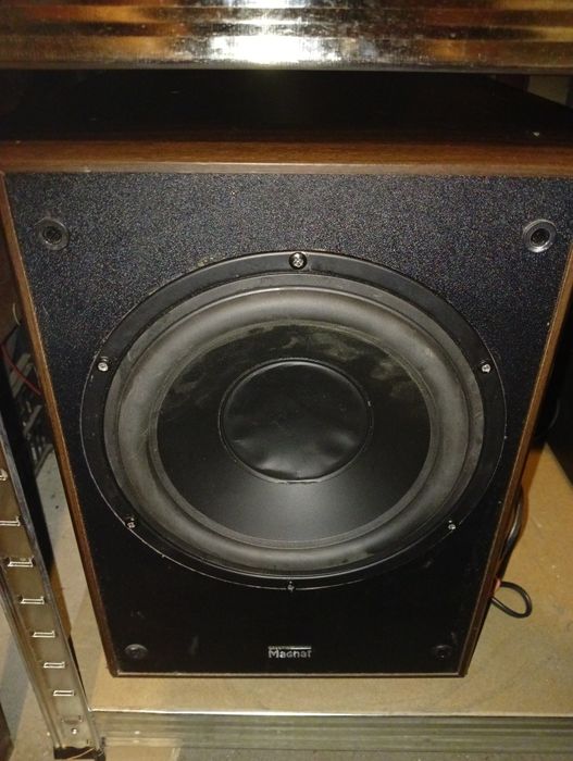 Subwoofer aktywny magnat 201A