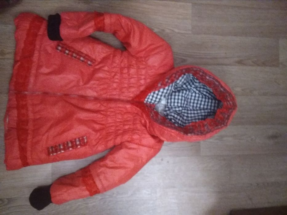 Дитячі куртки на хлопчиків та двчат