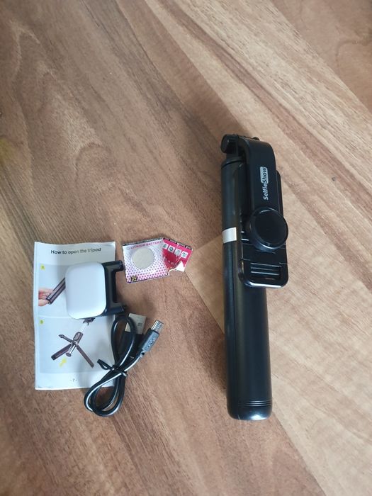 Statyw Selfie Stick, 360°Rotation 4 w 1 Selfiestick ze