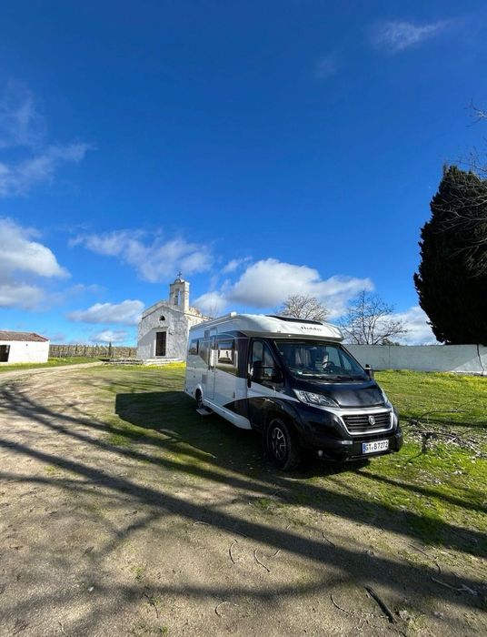 Hobby T65 FL De Luxe | 35.000 km | Perfilada | Solar | Impecável
