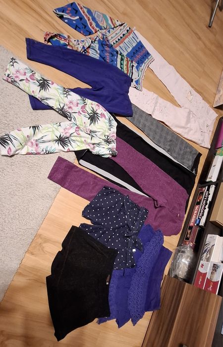 Zestaw ubrań dla dziewczynki rozmiar 140 cm, 37 sztuk + 4 gratis