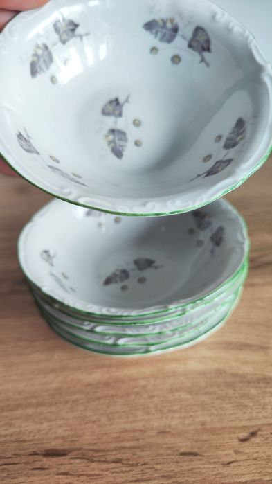 Chodzież miseczki półmiski z porcelany