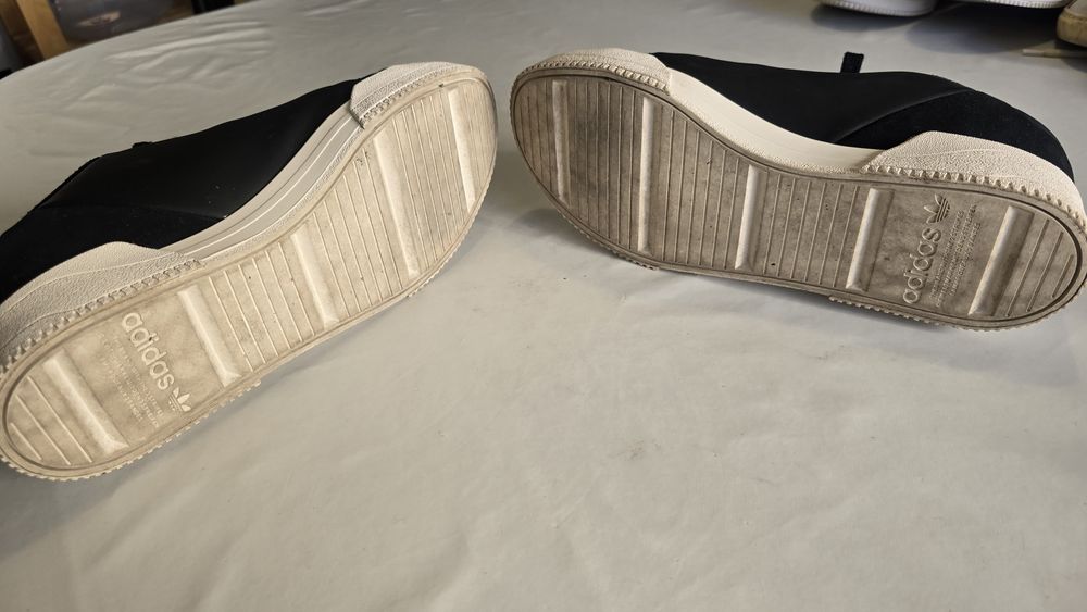 Ténis adidas court tourino pretos 41 usados 2 vezes sapatilhas novos