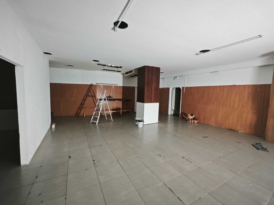 Loja/armazém para arrendamento em Canidelo