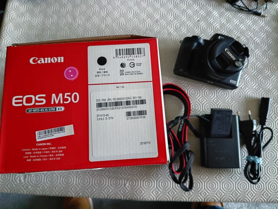 Canon EOS M50, EF M15-45 IS STM kit