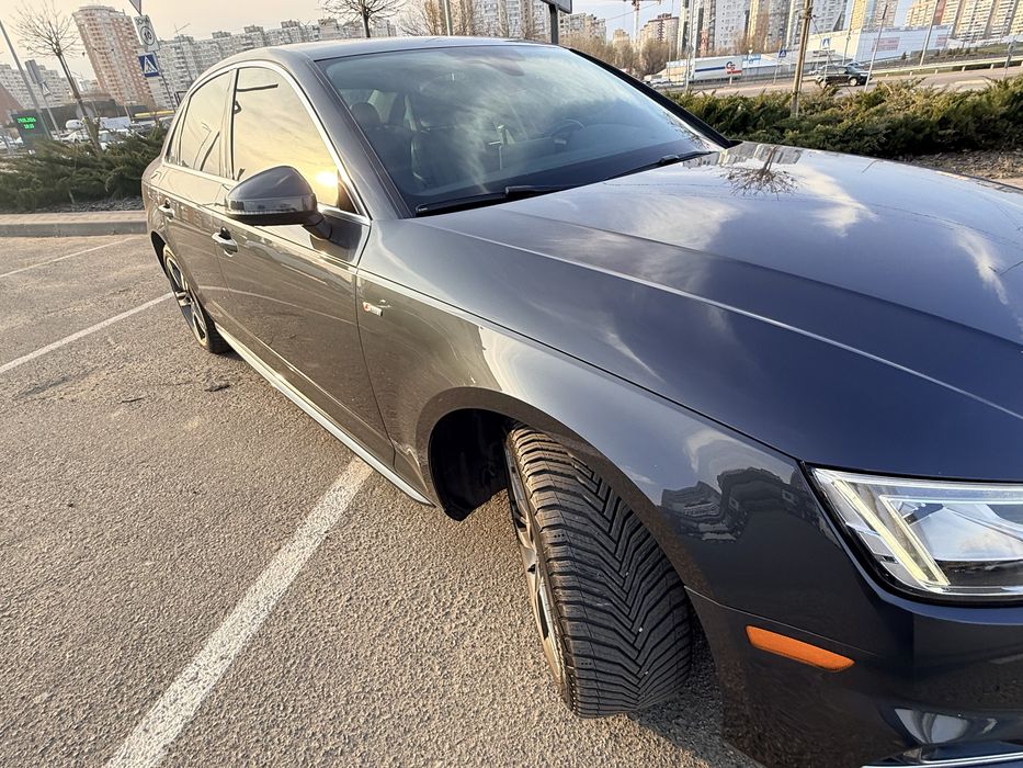 Audi A4 2017 VIN WAUFNAF49HA150381 фото оголошення 8 з 24