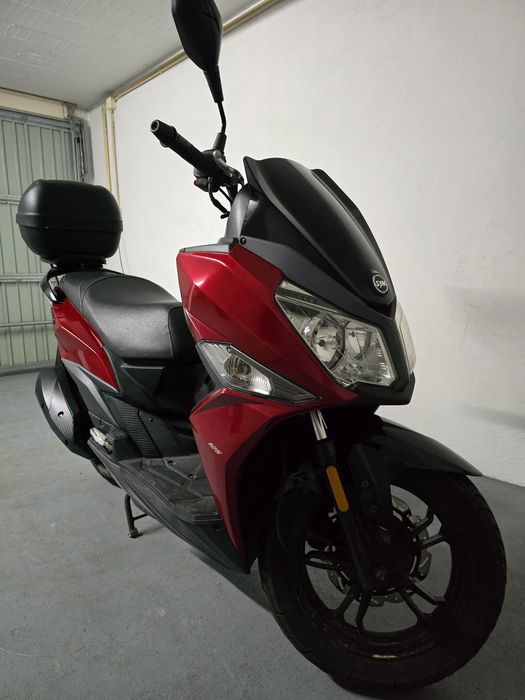 Sym jet 14 com top case