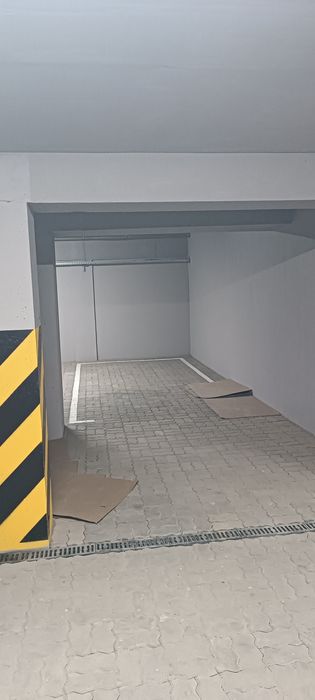 здам в оренду паркомісце
