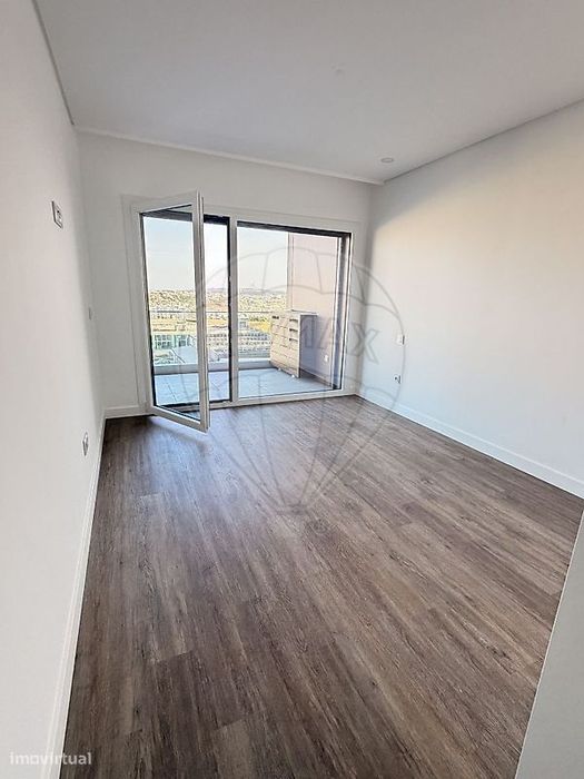 Apartamento T3 para arrendamento