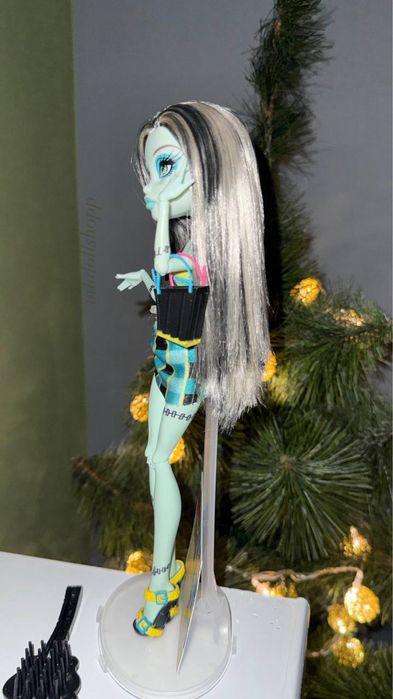 Monster High /Монстер Хай Френкі Штейн Frankie Stein «Gloom Beach»