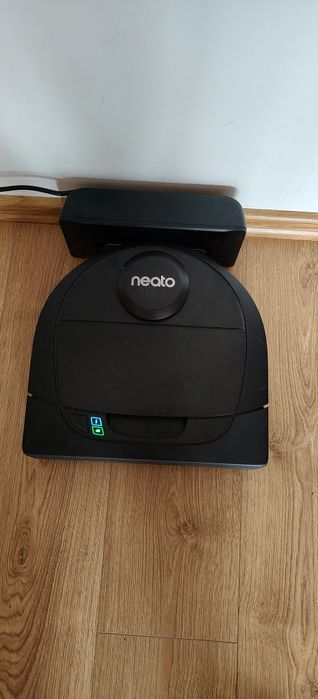 Odkurzacz robot NEATO Botvac D4