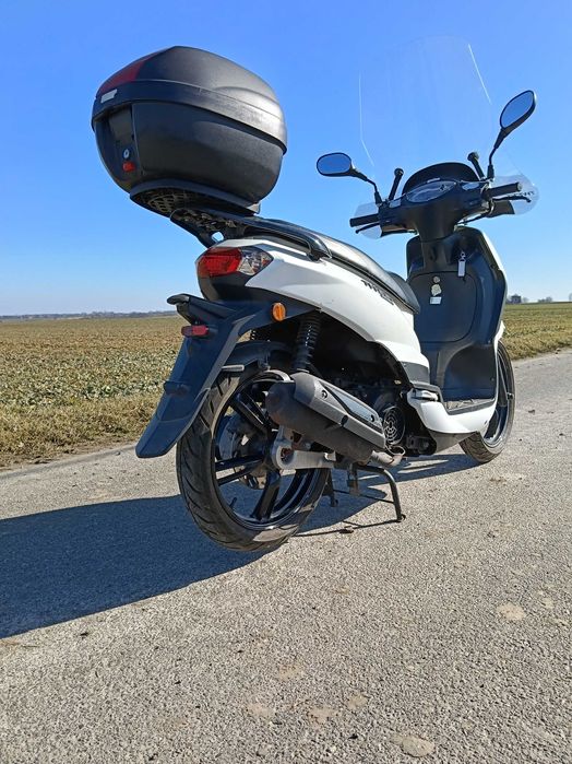 Skuter Peugeot Tweet 125