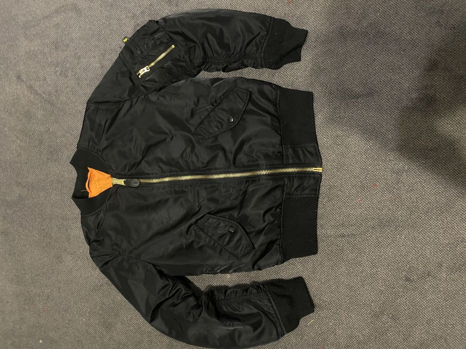 Жіночий бомбер від альфа, alpha industries