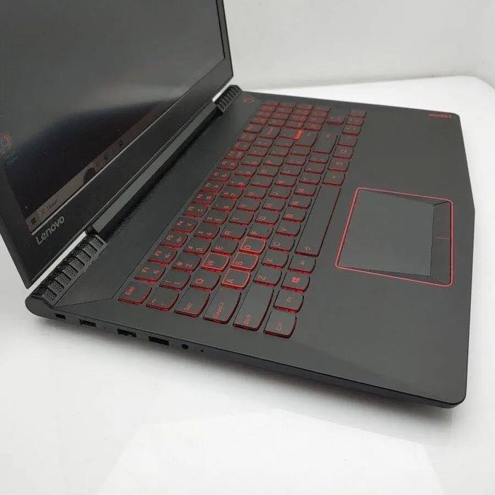 Ігровий ноутбук Lenovo Legion Y520-15IKBN