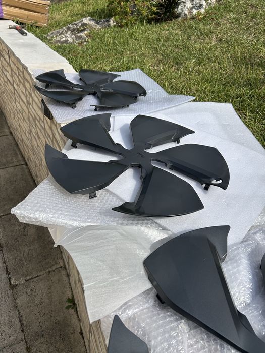Tampões originais para Tesla Model Y Juniper 19",