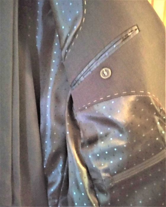 Elegancki garnitur męski rozm.46/178 //05