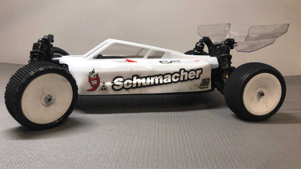 Model RC Buggy 1/10 Offroad Schumacher L1R