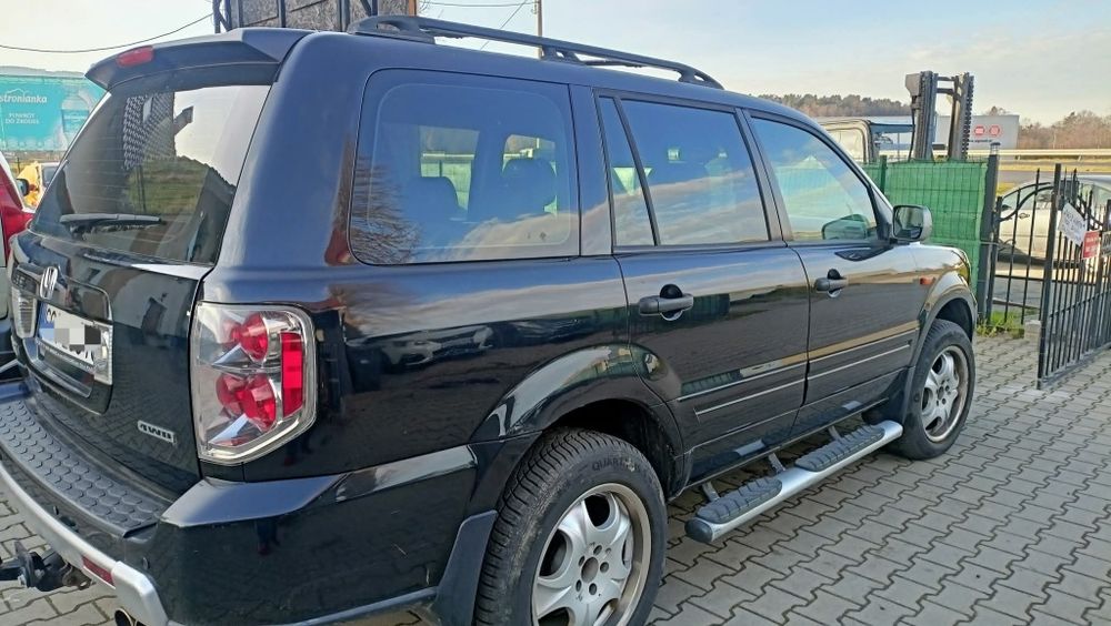 Honda pilot uszkodzona