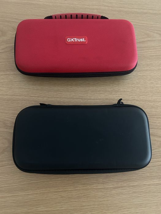 Pack Nintendo Switch (Como Nova) + Jogo EA Sports FC 26 + 2 Bolsas + Acessórios