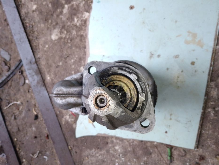 Стартер автомобіля УАЗ