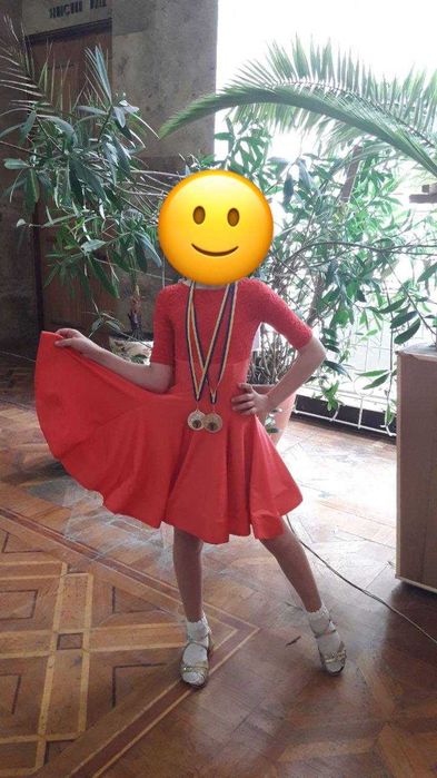 Продам бейсик для бальних танців, б/у
