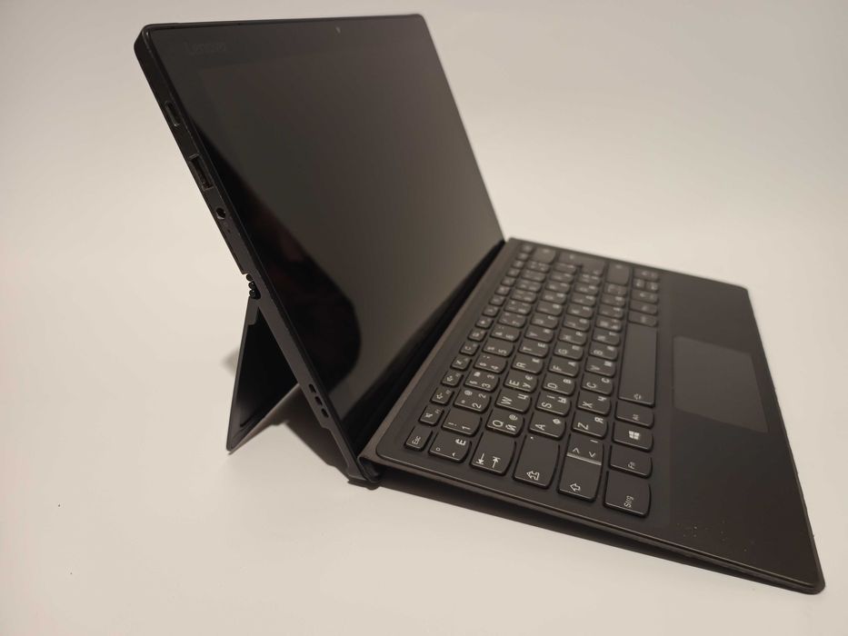 Ноутбук-планшет 12.2" Lenovo Miix 520, i5-8250U, 8GB, 256GB, 4G (LTE)